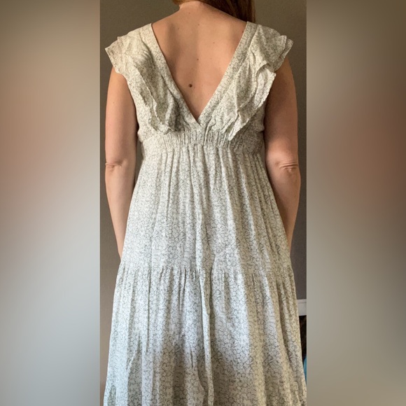Lulus floral long prairie style dress cream & sage ruffles lined Size M - Picture 4 of 9